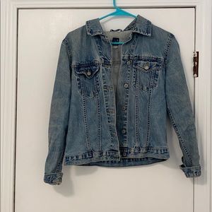 Women’s M Gap light washed Jean Jacket